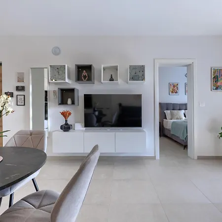Apartman Vesna By Interhome Póla