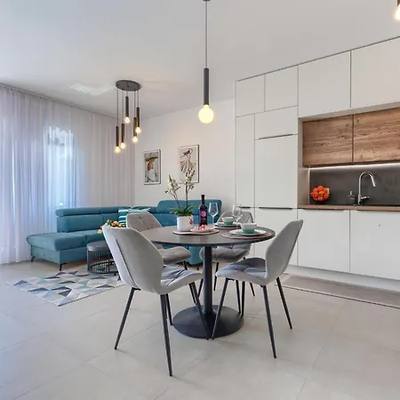 Apartment Vesna By Interhome