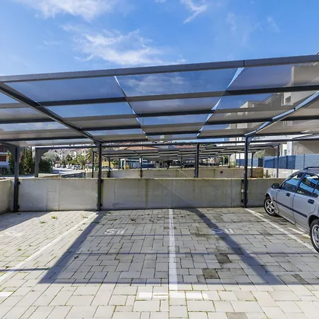 Vesna By Interhome *