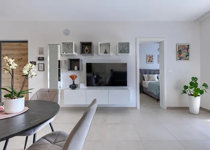 Apartman Vesna By Interhome Póla